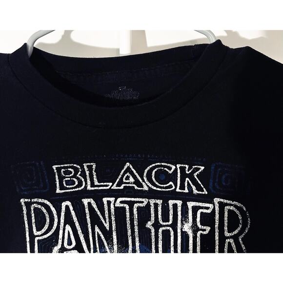 Black Panther Marvel T-Shirt - Picture 4 of 11